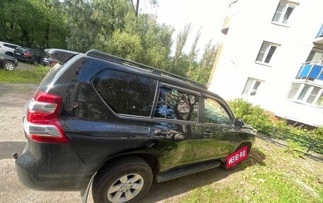 Toyota Land Cruiser Prado 150 рестайлинг 2, 2015 год, 3 790 000 рублей, 3 фотография
