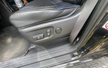 Toyota Land Cruiser Prado 150 рестайлинг 2, 2015 год, 3 790 000 рублей, 13 фотография