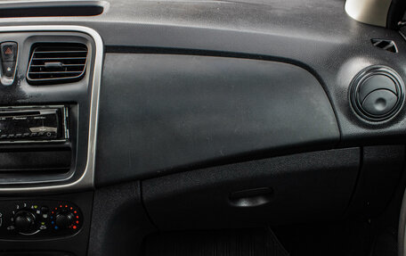 Renault Logan II, 2018 год, 489 000 рублей, 8 фотография