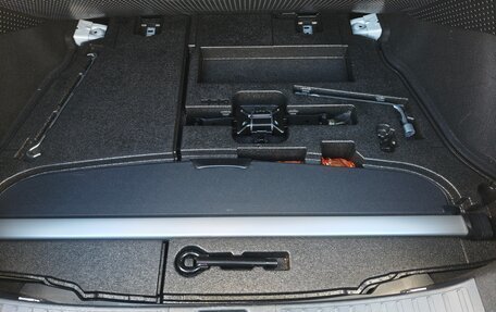 Toyota Prius IV XW50, 2020 год, 3 200 000 рублей, 21 фотография