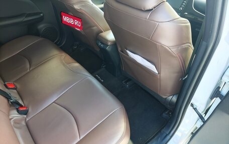 Toyota Prius IV XW50, 2020 год, 3 200 000 рублей, 18 фотография