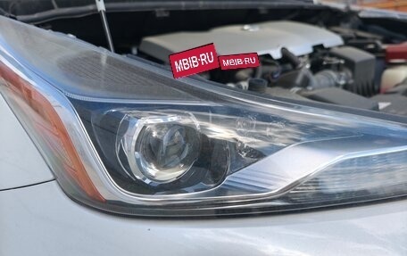 Toyota Prius IV XW50, 2020 год, 3 200 000 рублей, 26 фотография