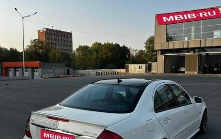 Mercedes-Benz E-Класс AMG, 2007 год, 2 700 000 рублей, 4 фотография
