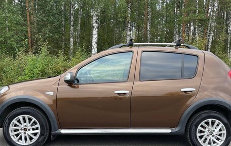 Renault Sandero I, 2014 год, 749 000 рублей, 2 фотография