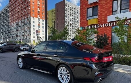 BMW 5 серия, 2018 год, 3 040 000 рублей, 3 фотография