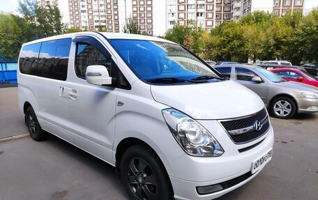 Hyundai Grand Starex Grand Starex I рестайлинг 2, 2015 год, 2 300 000 рублей, 8 фотография