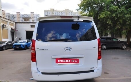 Hyundai Grand Starex Grand Starex I рестайлинг 2, 2015 год, 2 300 000 рублей, 7 фотография