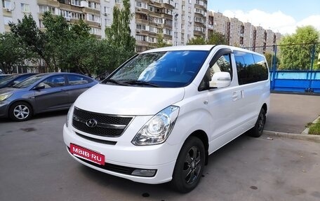 Hyundai Grand Starex Grand Starex I рестайлинг 2, 2015 год, 2 300 000 рублей, 10 фотография