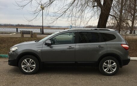 Nissan Qashqai+2 I, 2011 год, 910 000 рублей, 2 фотография