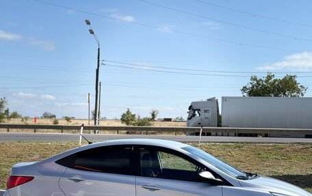 Hyundai Solaris II рестайлинг, 2016 год, 1 100 000 рублей, 3 фотография