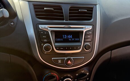 Hyundai Solaris II рестайлинг, 2016 год, 1 100 000 рублей, 12 фотография