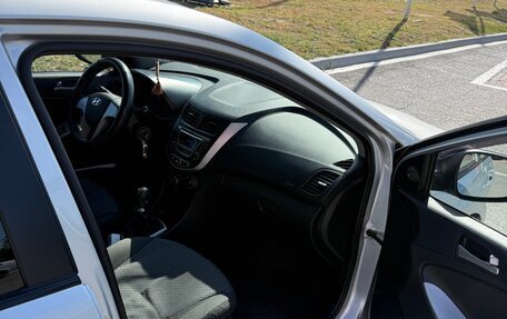 Hyundai Solaris II рестайлинг, 2016 год, 1 100 000 рублей, 10 фотография