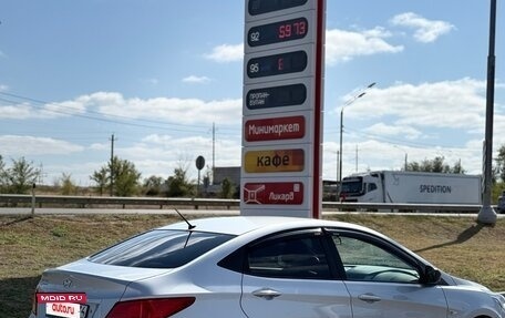 Hyundai Solaris II рестайлинг, 2016 год, 1 100 000 рублей, 4 фотография