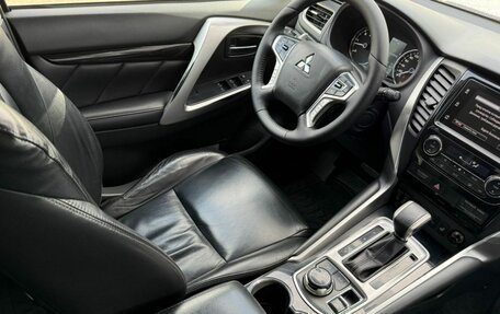 Mitsubishi Pajero Sport III рестайлинг, 2019 год, 2 649 000 рублей, 13 фотография