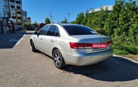 Hyundai Sonata VI, 2006 год, 845 000 рублей, 3 фотография