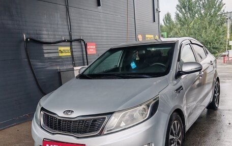 KIA Rio III рестайлинг, 2012 год, 750 000 рублей, 2 фотография