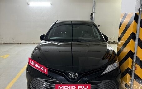 Toyota Camry, 2019 год, 3 100 000 рублей, 2 фотография