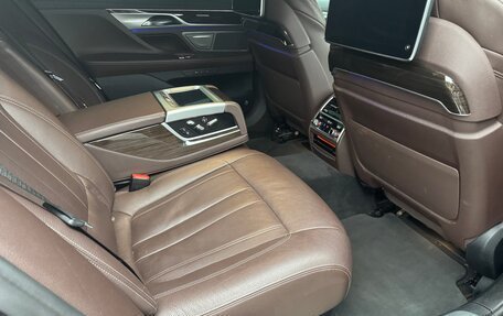 BMW 7 серия, 2019 год, 5 750 000 рублей, 6 фотография