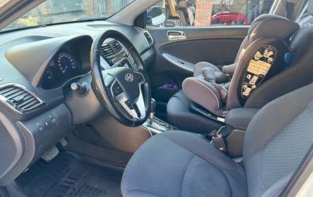 Hyundai Solaris II рестайлинг, 2012 год, 920 000 рублей, 8 фотография