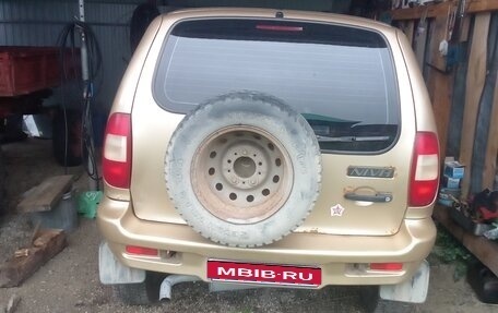 Chevrolet Niva I рестайлинг, 2004 год, 250 000 рублей, 1 фотография