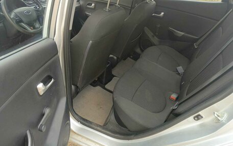 KIA Rio III рестайлинг, 2011 год, 600 000 рублей, 10 фотография