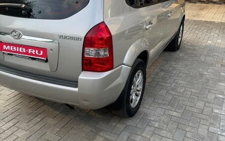 Hyundai Tucson III, 2008 год, 650 000 рублей, 3 фотография