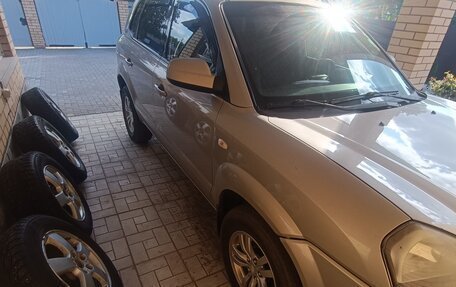 Hyundai Tucson III, 2008 год, 650 000 рублей, 16 фотография