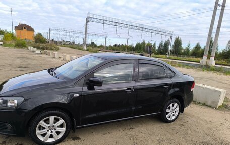 Volkswagen Polo VI (EU Market), 2013 год, 680 000 рублей, 3 фотография