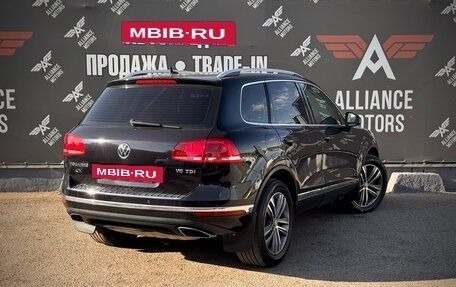 Volkswagen Touareg III, 2015 год, 2 500 000 рублей, 8 фотография