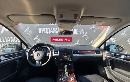 Volkswagen Touareg III, 2015 год, 2 500 000 рублей, 14 фотография