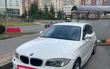 BMW 1 серия, 2011 год, 855 000 рублей, 2 фотография