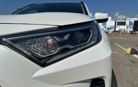 Toyota RAV4, 2020 год, 4 200 000 рублей, 7 фотография