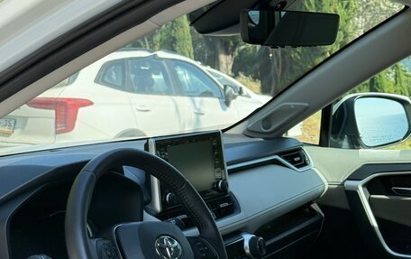 Toyota RAV4, 2020 год, 4 200 000 рублей, 16 фотография