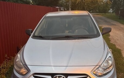 Hyundai Solaris II рестайлинг, 2012 год, 720 000 рублей, 1 фотография