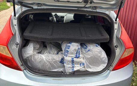 Hyundai Solaris II рестайлинг, 2012 год, 720 000 рублей, 15 фотография