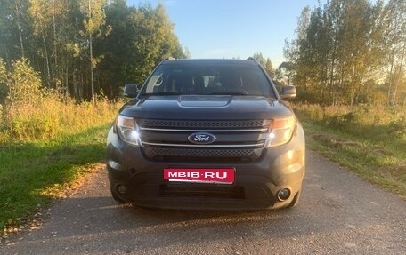Ford Explorer VI, 2013 год, 1 500 000 рублей, 9 фотография