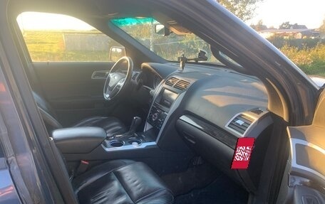 Ford Explorer VI, 2013 год, 1 500 000 рублей, 17 фотография