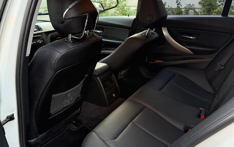 BMW 3 серия, 2013 год, 1 590 000 рублей, 15 фотография