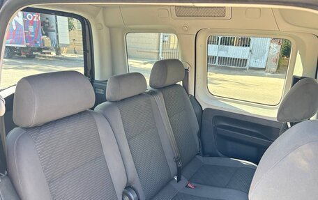 Volkswagen Caddy III рестайлинг, 2013 год, 799 999 рублей, 28 фотография
