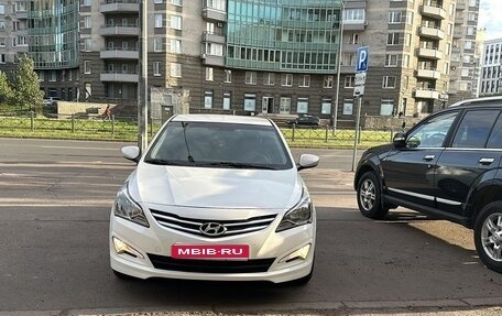 Hyundai Solaris II рестайлинг, 2014 год, 725 000 рублей, 1 фотография