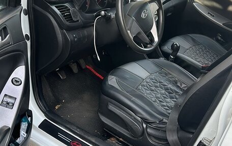 Hyundai Solaris II рестайлинг, 2014 год, 725 000 рублей, 5 фотография