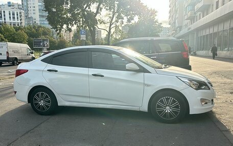 Hyundai Solaris II рестайлинг, 2014 год, 725 000 рублей, 4 фотография