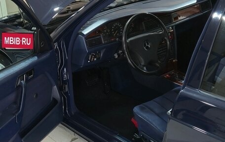 Mercedes-Benz 190 (W201), 1984 год, 1 500 000 рублей, 4 фотография