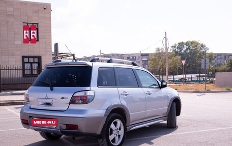 Mitsubishi Outlander III рестайлинг 3, 2005 год, 820 000 рублей, 4 фотография