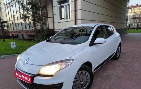 Renault Megane III, 2013 год, 699 999 рублей, 3 фотография