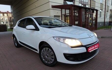 Renault Megane III, 2013 год, 699 999 рублей, 4 фотография