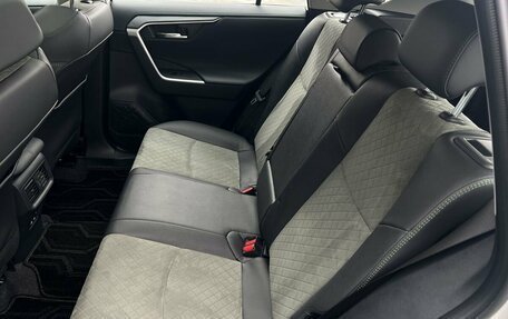 Toyota RAV4, 2025 год, 4 590 000 рублей, 10 фотография