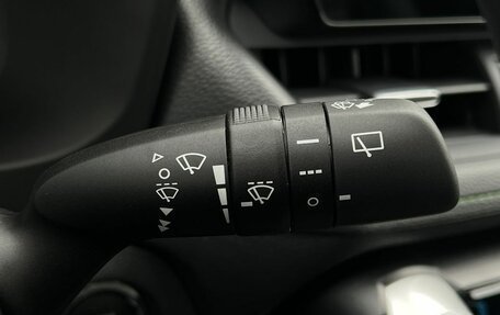 Toyota RAV4, 2025 год, 4 590 000 рублей, 16 фотография