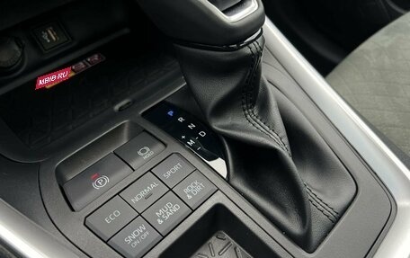 Toyota RAV4, 2025 год, 4 590 000 рублей, 25 фотография