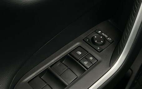 Toyota RAV4, 2025 год, 4 590 000 рублей, 28 фотография